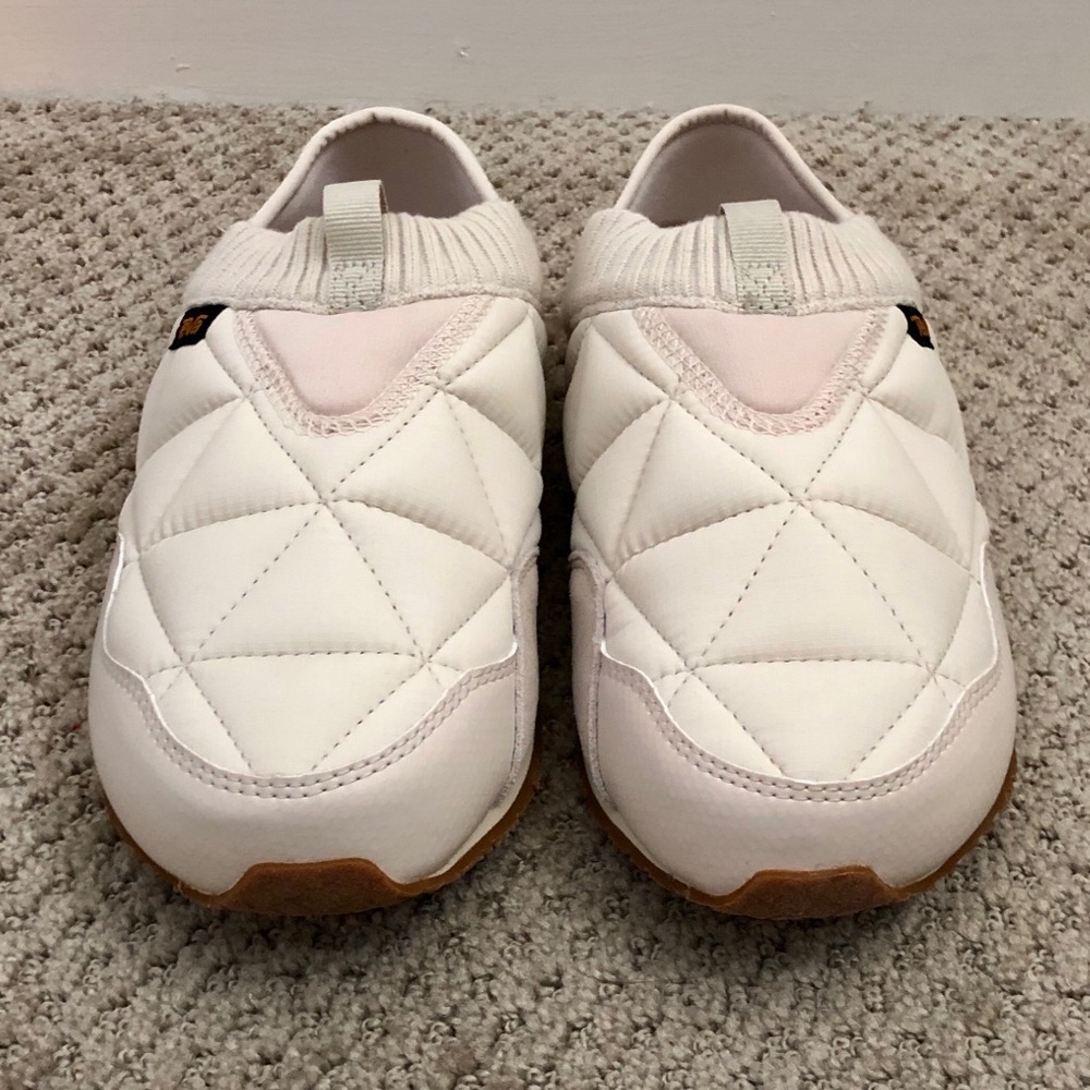 NEW Teva Ember Moc Slipper Shoes Off-White Size 6